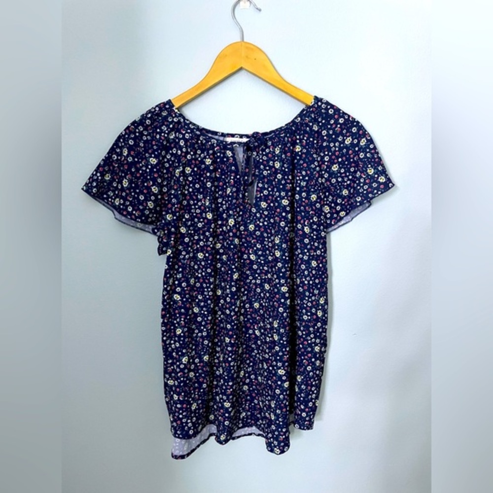 Women’s Dress Shirt - Size Large‎
